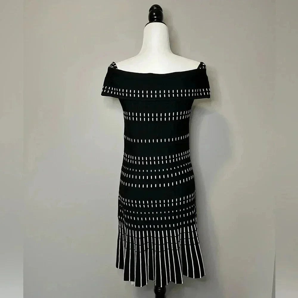 Ever New Melbourne Off the Shoulder Bodycon Dress With Pleated Hem Black White